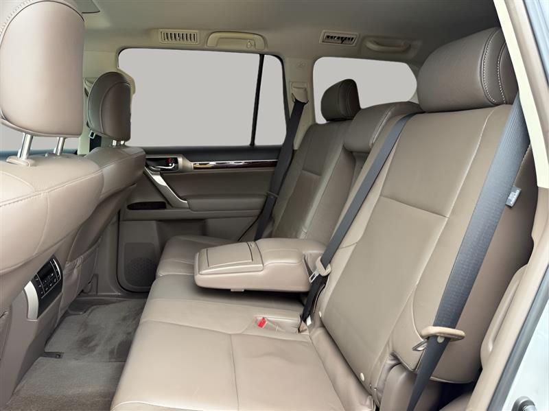 Lexus GX 460 4WD 4dr Premium 2016