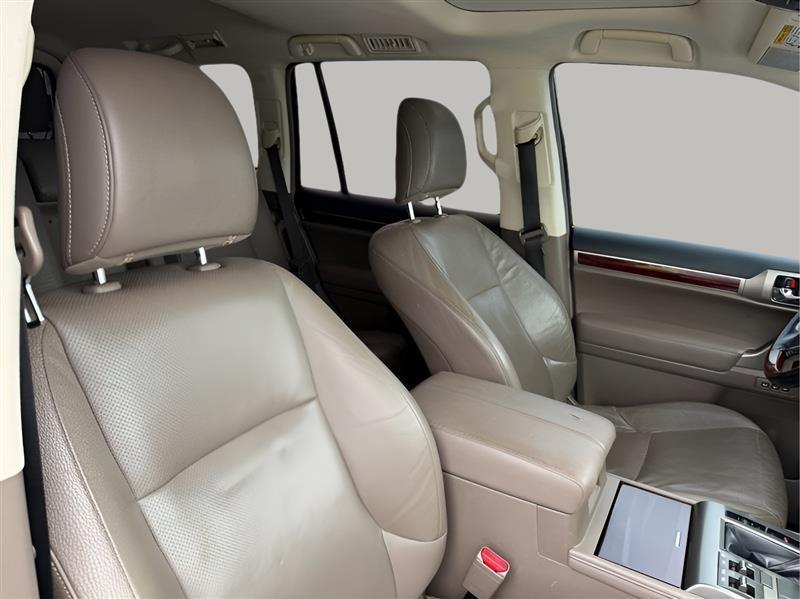 Lexus GX 460 4WD 4dr Premium 2016