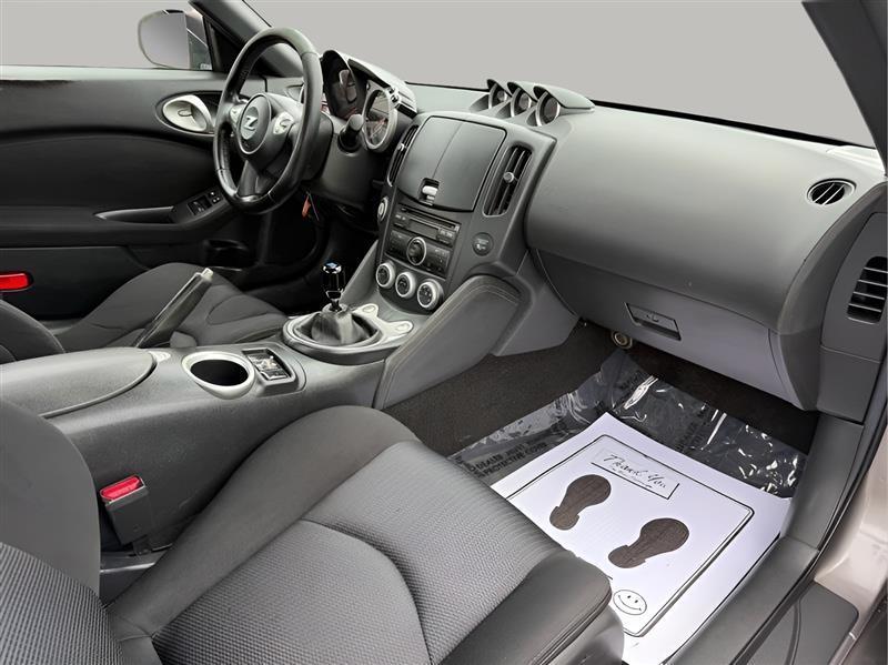 Nissan 370Z Coupe 2009