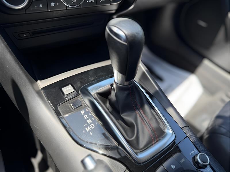 Mazda MAZDA3 s Grand Touring AT 5-Door 2014