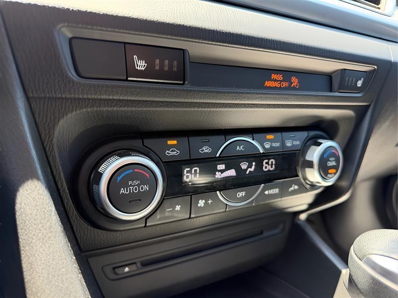 Mazda MAZDA3 s Grand Touring AT 5-Door 2014