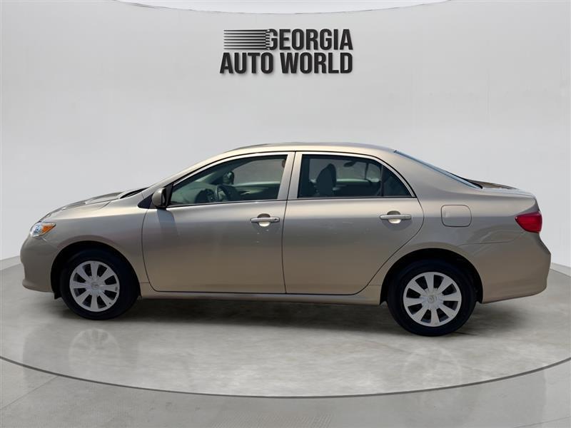 Toyota Corolla 4dr Sdn LE Auto 2010