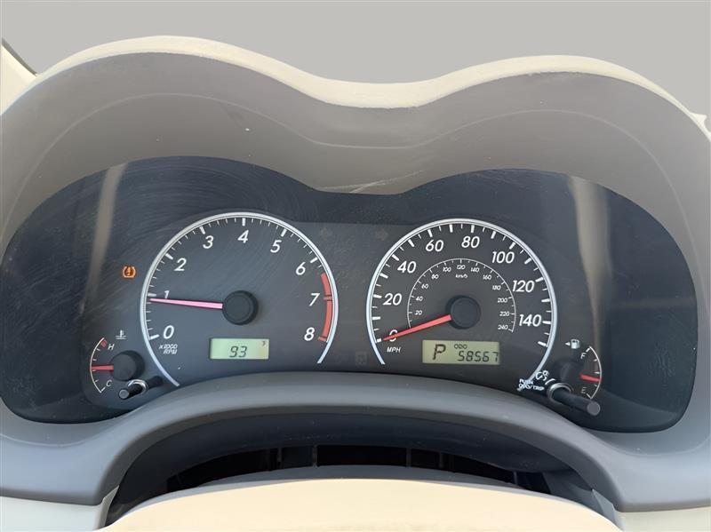Toyota Corolla 4dr Sdn LE Auto 2010