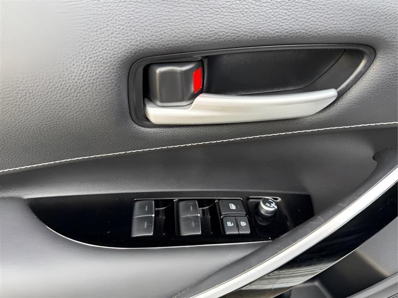 Toyota Corolla XSE 4D Hatchback 6sp 2019