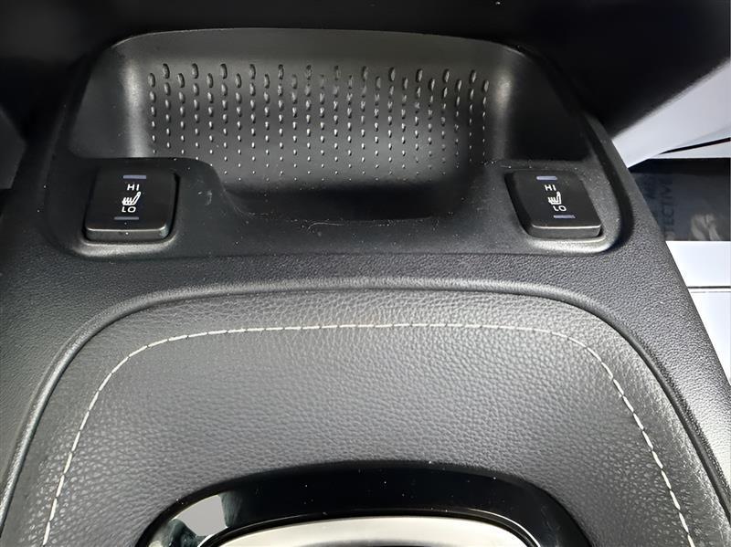 Toyota Corolla XSE 4D Hatchback 6sp 2019