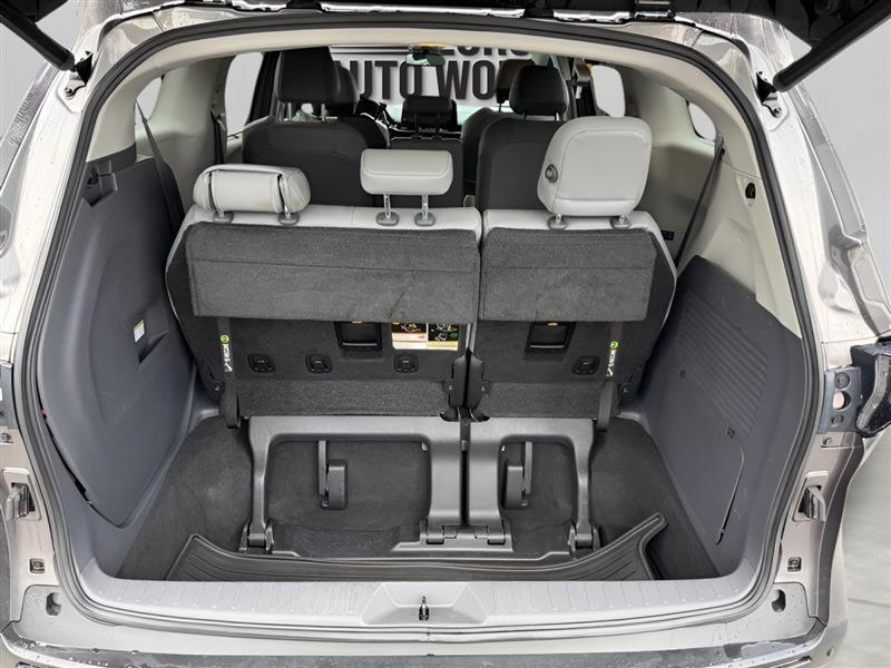 Toyota Sienna XLE 7-Passenger 2021