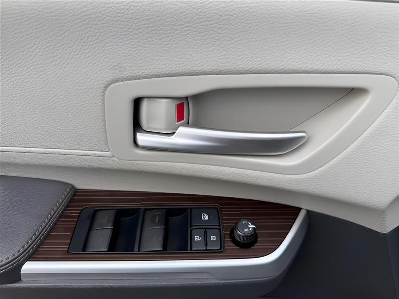 Toyota Sienna XLE 7-Passenger 2021