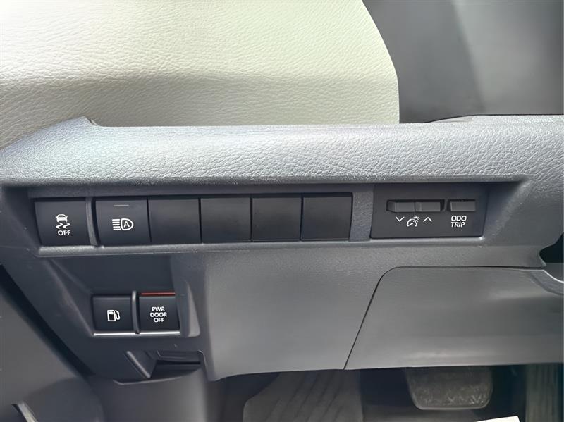 Toyota Sienna XLE 7-Passenger 2021