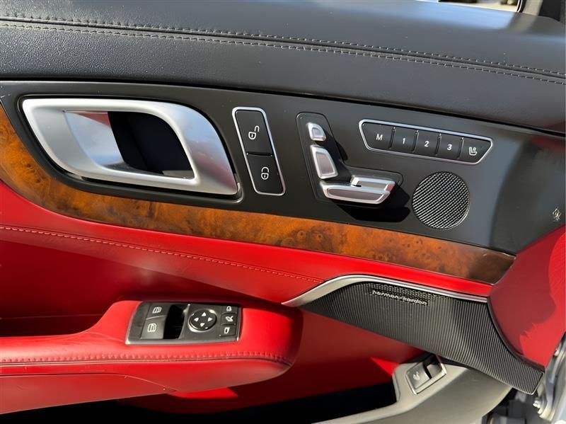 Mercedes-Benz SL-Class SL550R 2014
