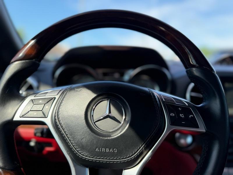 Mercedes-Benz SL-Class SL550R 2014
