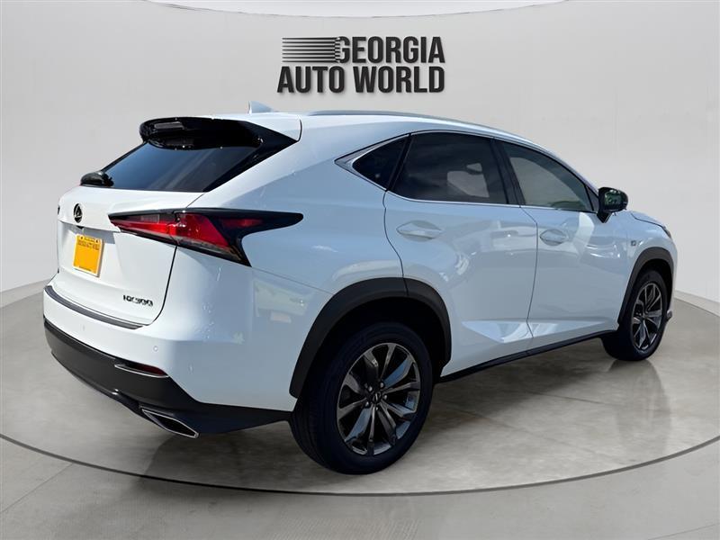 Lexus NX 300 F SPORT 2021