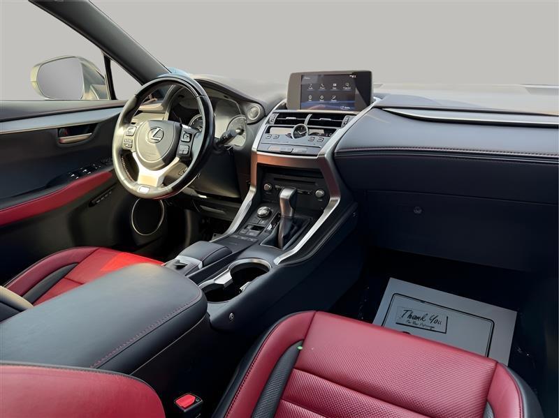 Lexus NX 300 F SPORT 2021