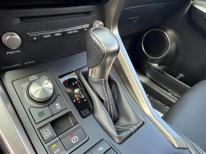 Lexus NX 300 F SPORT 2021