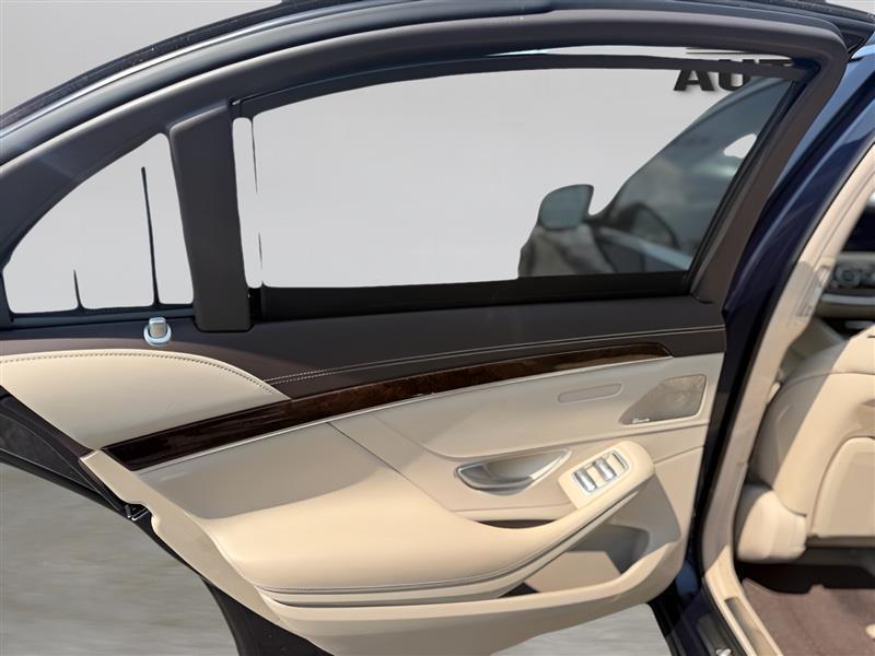 Mercedes-Benz S-Class S560 4MATIC 2019