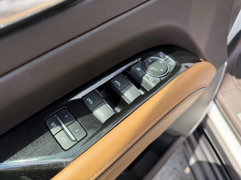 Cadillac Escalade ESV Premium Luxury 4WD 2021