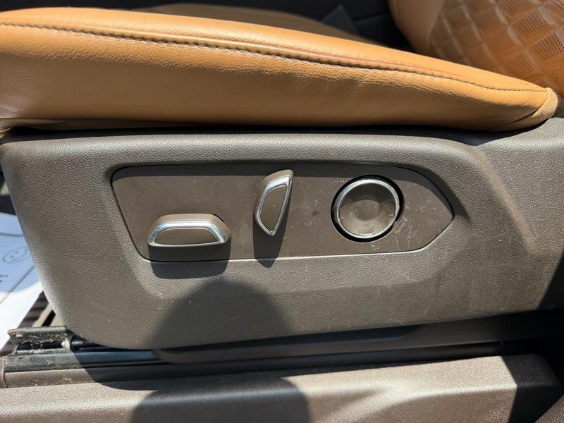 Cadillac Escalade ESV Premium Luxury 4WD 2021