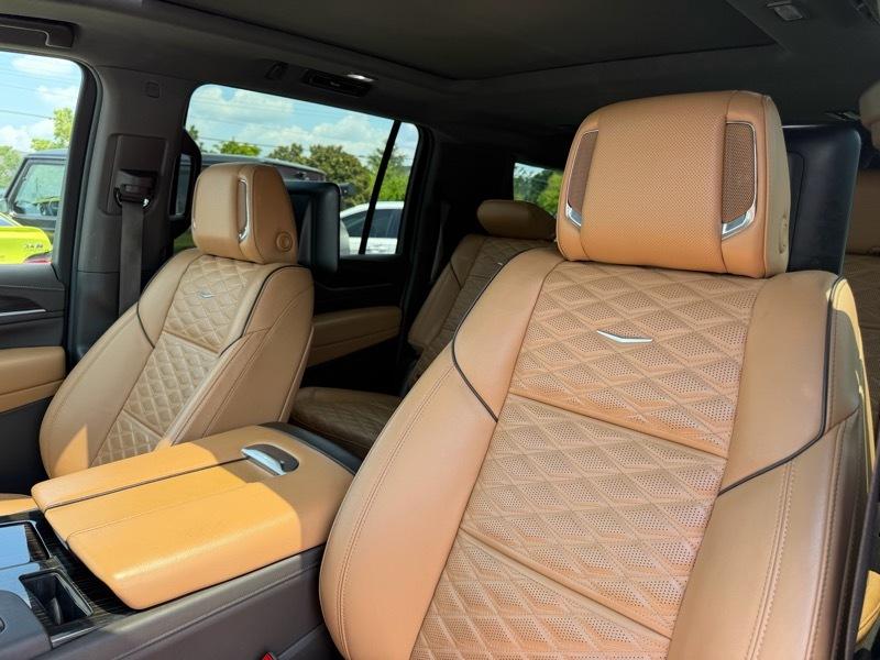 Cadillac Escalade ESV Premium Luxury 4WD 2021