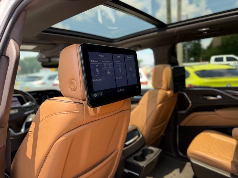 Cadillac Escalade ESV Premium Luxury 4WD 2021