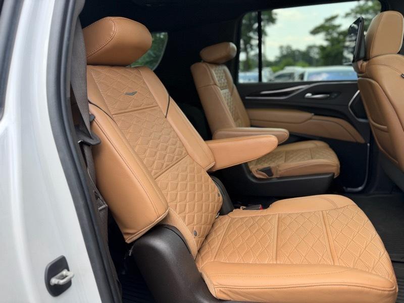 Cadillac Escalade ESV Premium Luxury 4WD 2021