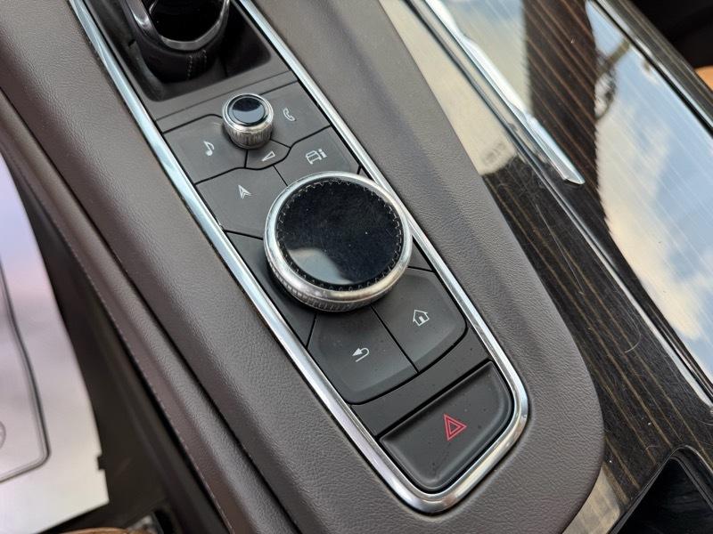 Cadillac Escalade ESV Premium Luxury 4WD 2021