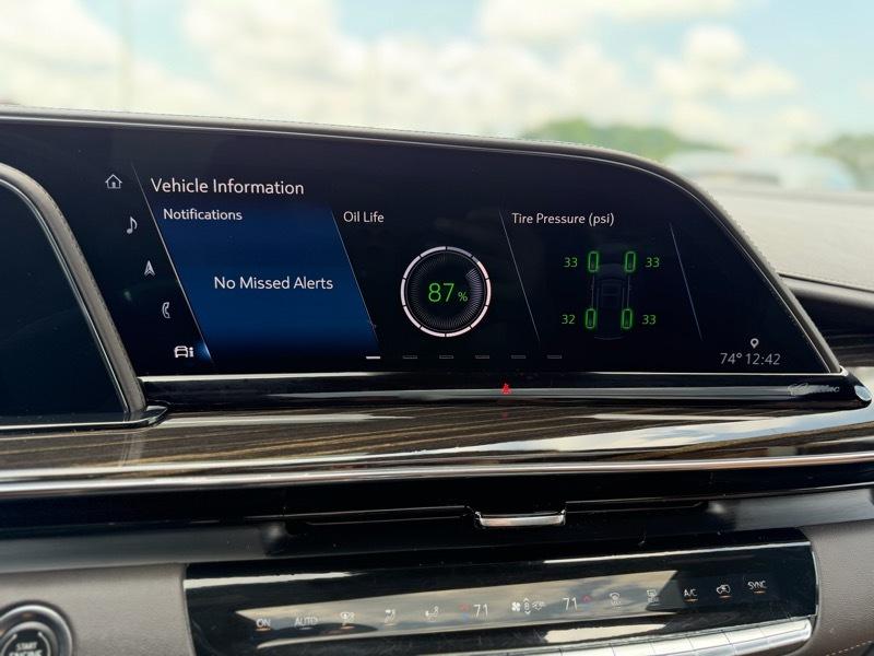 Cadillac Escalade ESV Premium Luxury 4WD 2021