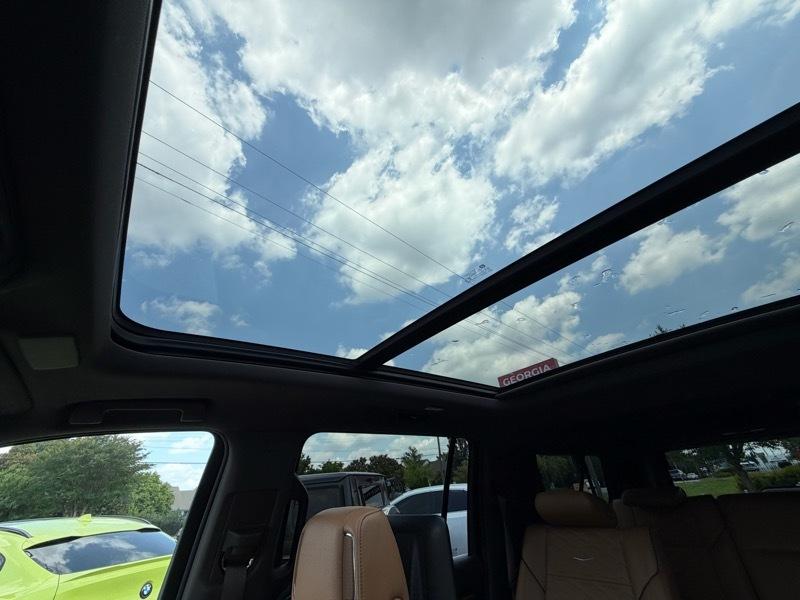 Cadillac Escalade ESV Premium Luxury 4WD 2021