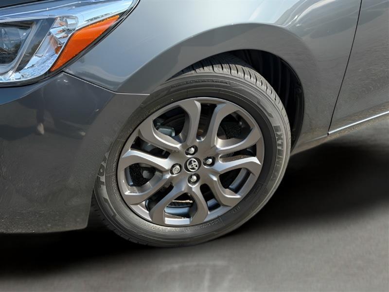 Toyota Yaris Sedan 4-Door XLE Auto (Natl) 2019
