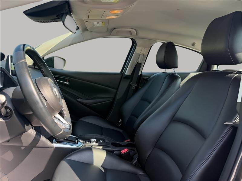 Toyota Yaris Sedan 4-Door XLE Auto (Natl) 2019