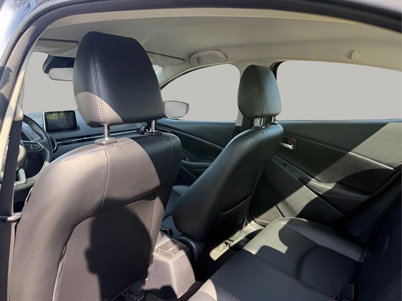 Toyota Yaris Sedan 4-Door XLE Auto (Natl) 2019