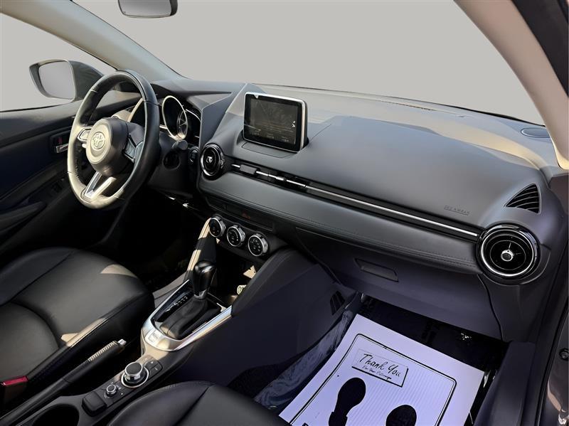 Toyota Yaris Sedan 4-Door XLE Auto (Natl) 2019