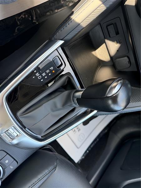 Toyota Yaris Sedan 4-Door XLE Auto (Natl) 2019