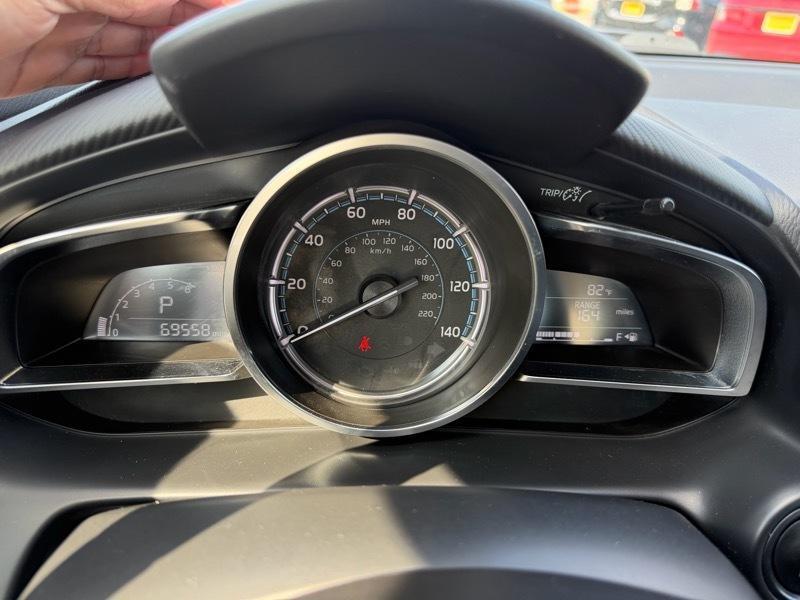 Toyota Yaris Sedan 4-Door XLE Auto (Natl) 2019