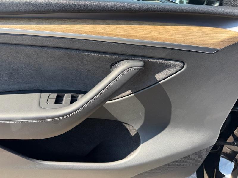 Tesla Model Y Long Range 2023