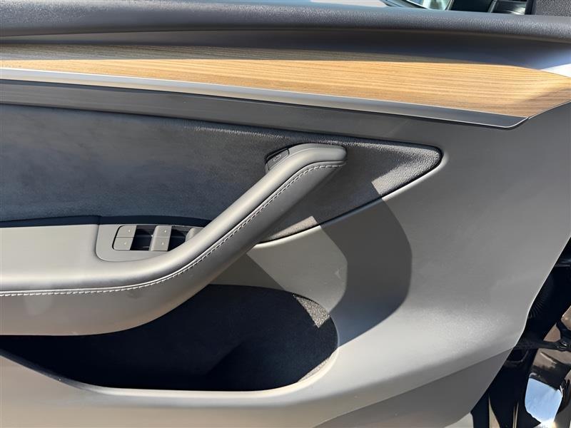 Tesla Model Y Long Range 2023