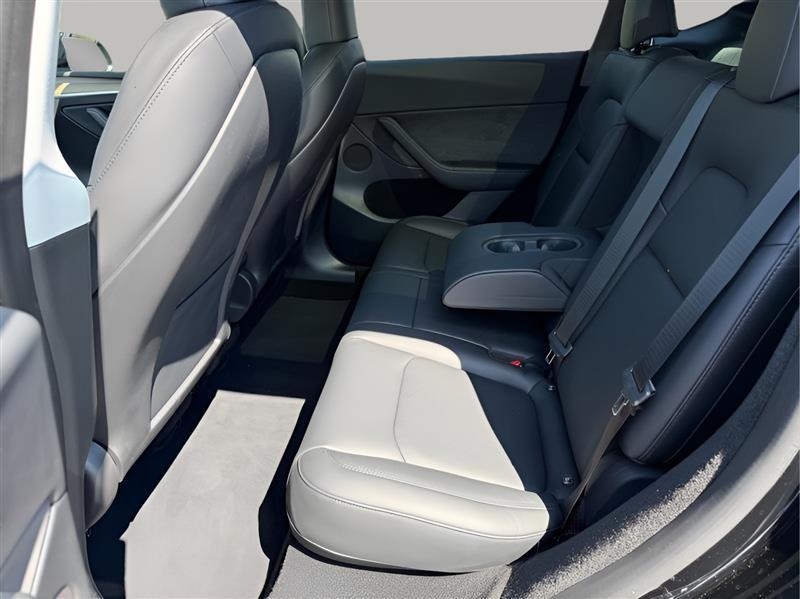 Tesla Model Y Long Range 2023