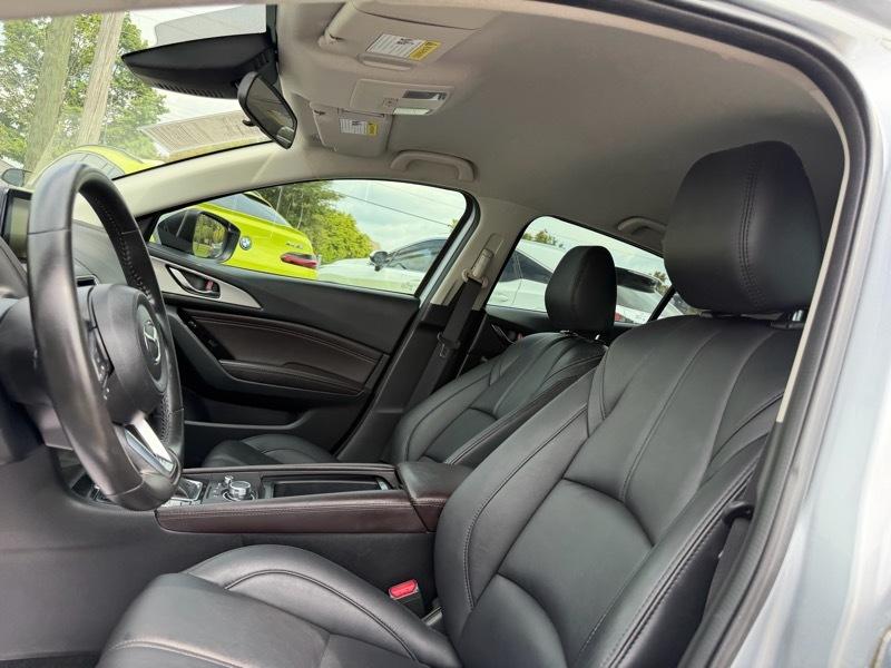Mazda MAZDA3 i Touring AT 5-Door 2017