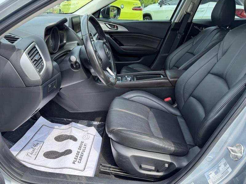 Mazda MAZDA3 i Touring AT 5-Door 2017