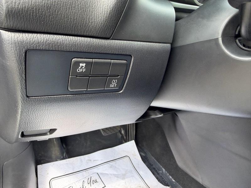 Mazda MAZDA3 i Touring AT 5-Door 2017