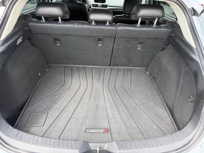 Mazda MAZDA3 i Touring AT 5-Door 2017