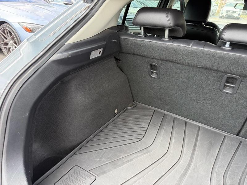 Mazda MAZDA3 i Touring AT 5-Door 2017