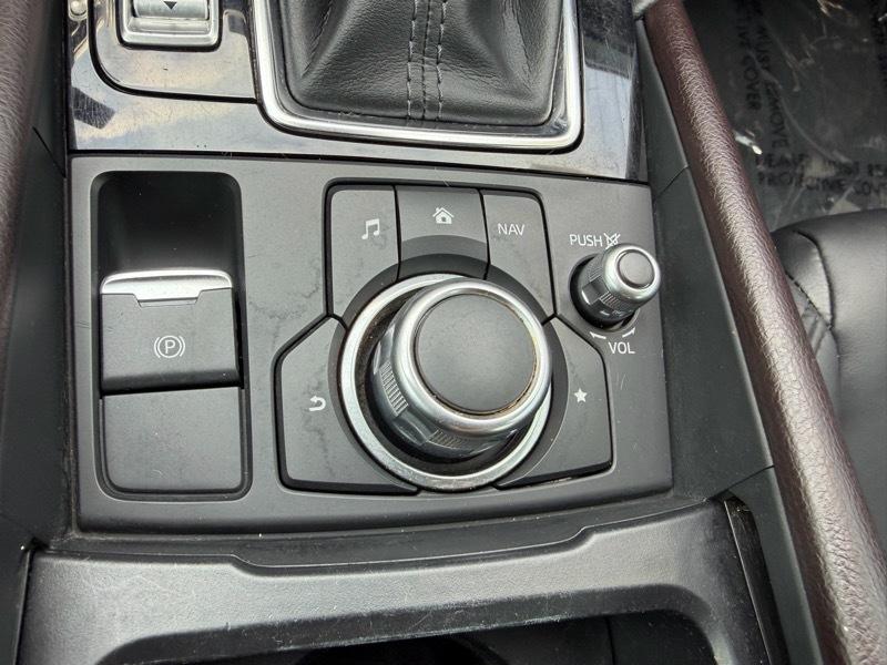 Mazda MAZDA3 i Touring AT 5-Door 2017