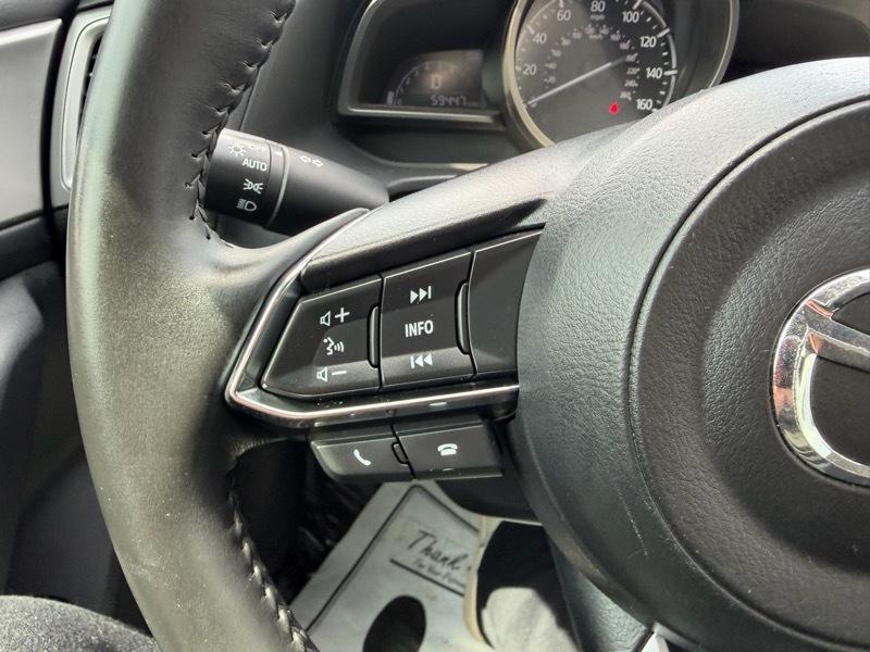 Mazda MAZDA3 i Touring AT 5-Door 2017