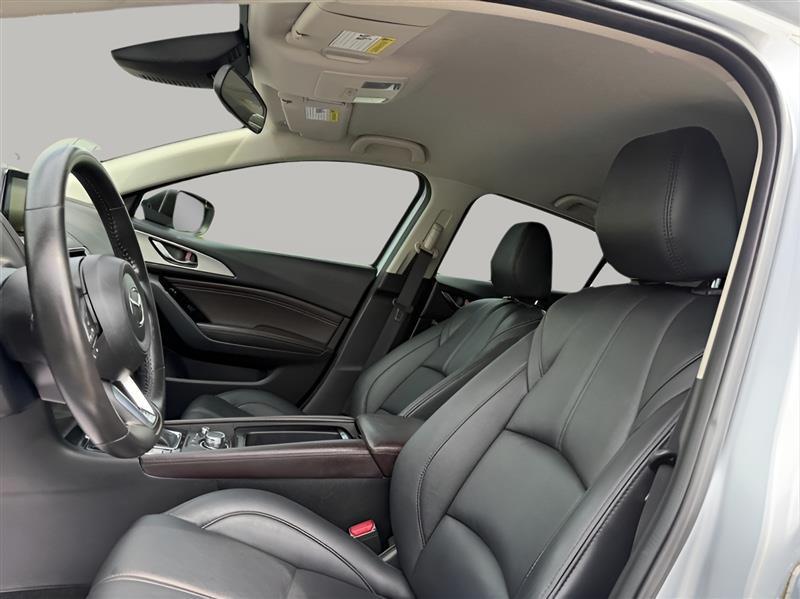 Mazda MAZDA3 i Touring AT 5-Door 2017