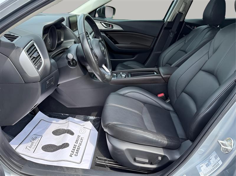 Mazda MAZDA3 i Touring AT 5-Door 2017