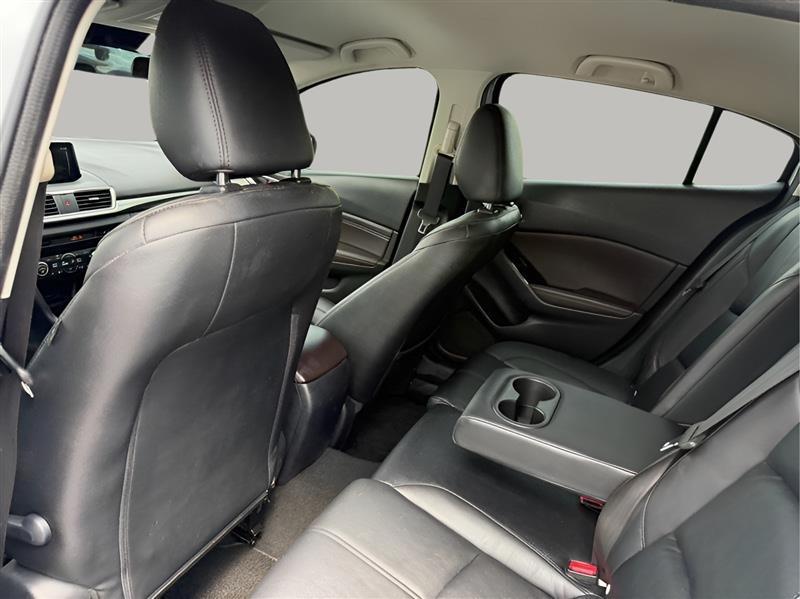 Mazda MAZDA3 i Touring AT 5-Door 2017