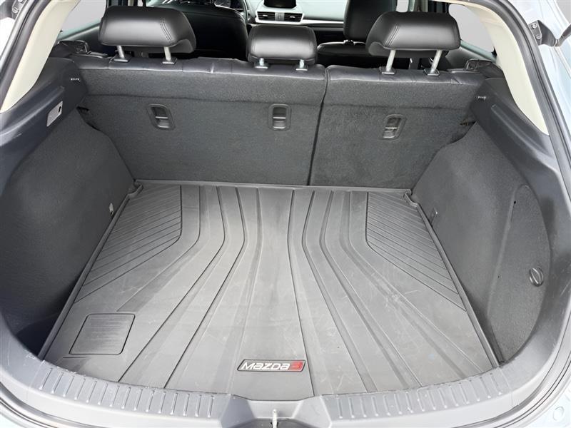 Mazda MAZDA3 i Touring AT 5-Door 2017
