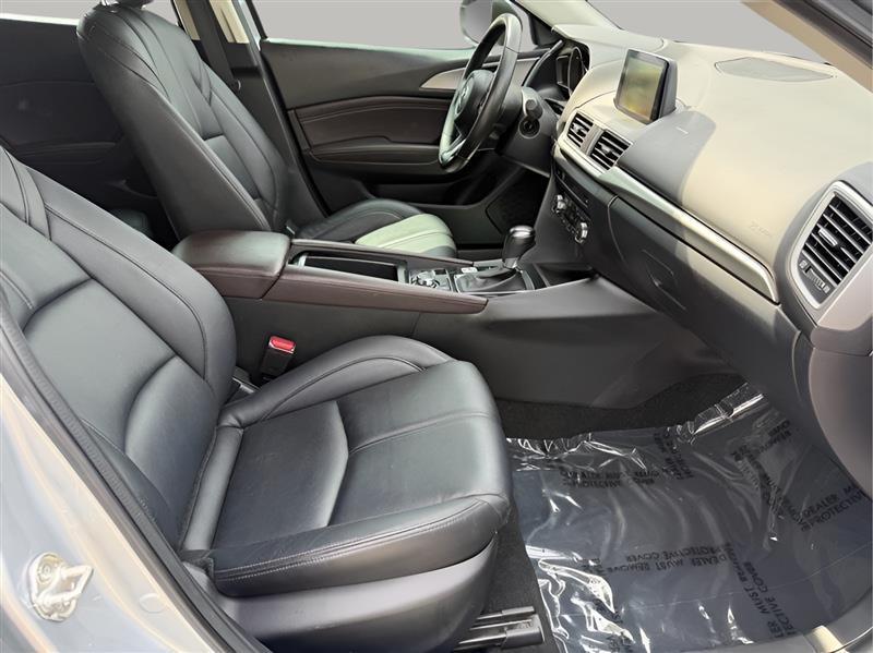 Mazda MAZDA3 i Touring AT 5-Door 2017