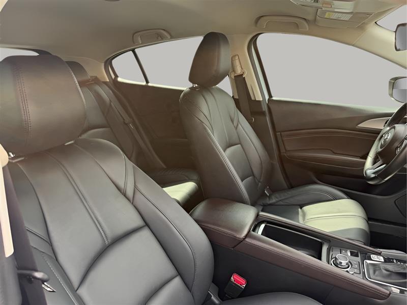 Mazda MAZDA3 i Touring AT 5-Door 2017