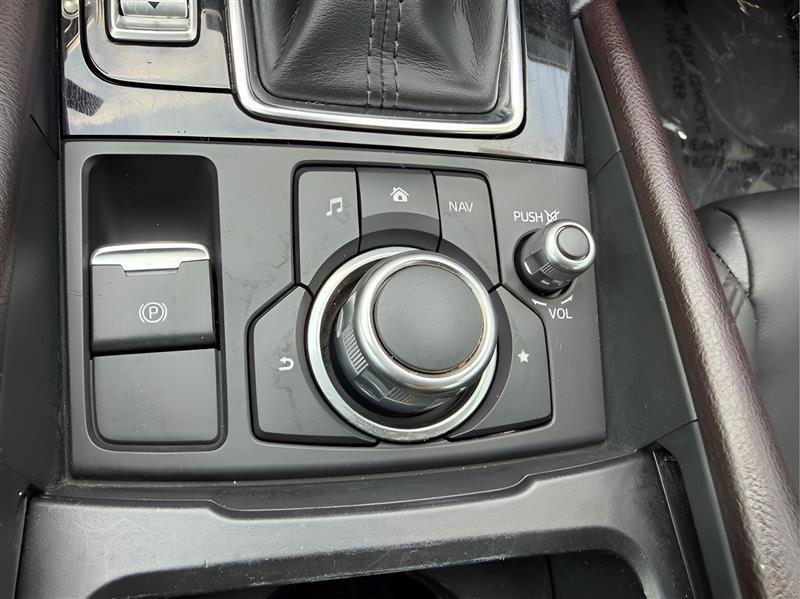 Mazda MAZDA3 i Touring AT 5-Door 2017