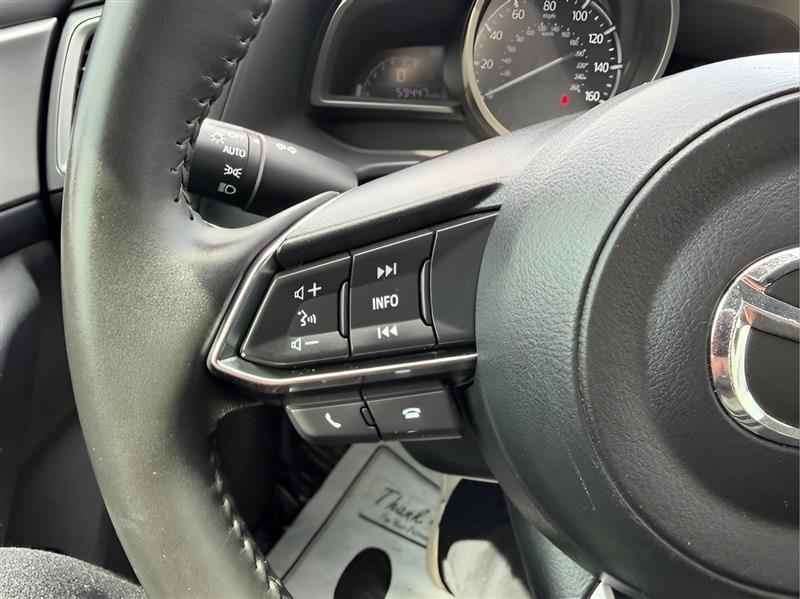 Mazda MAZDA3 i Touring AT 5-Door 2017